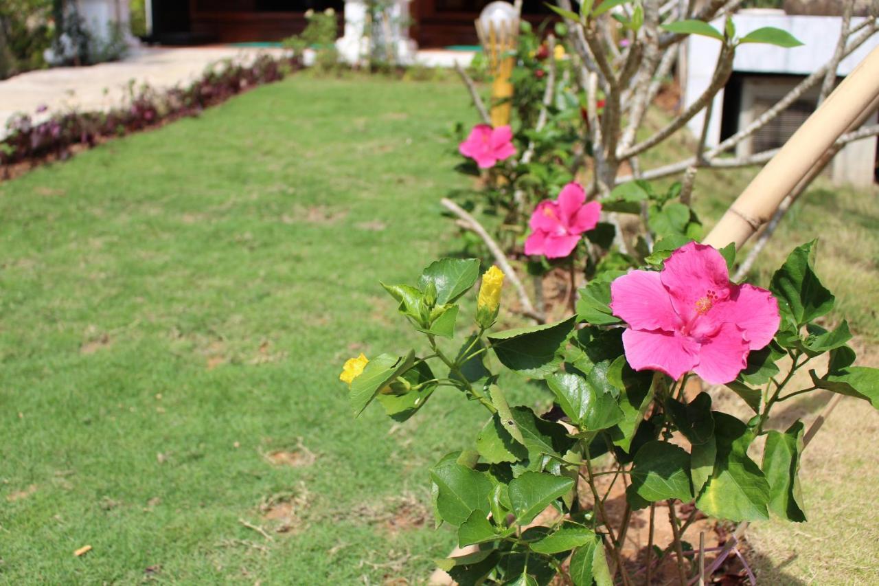 Ancient Village Phu Quoc Resort Exterior photo